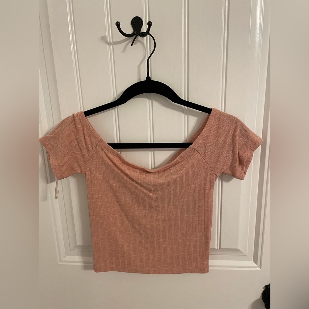 Forever 21 Off The Shoulder Cropped Blouse Size Small